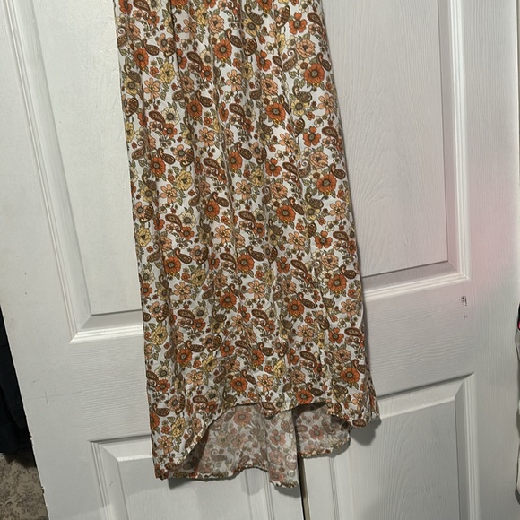 Hollister Floral Midi Dress - Picture 2 of 8
